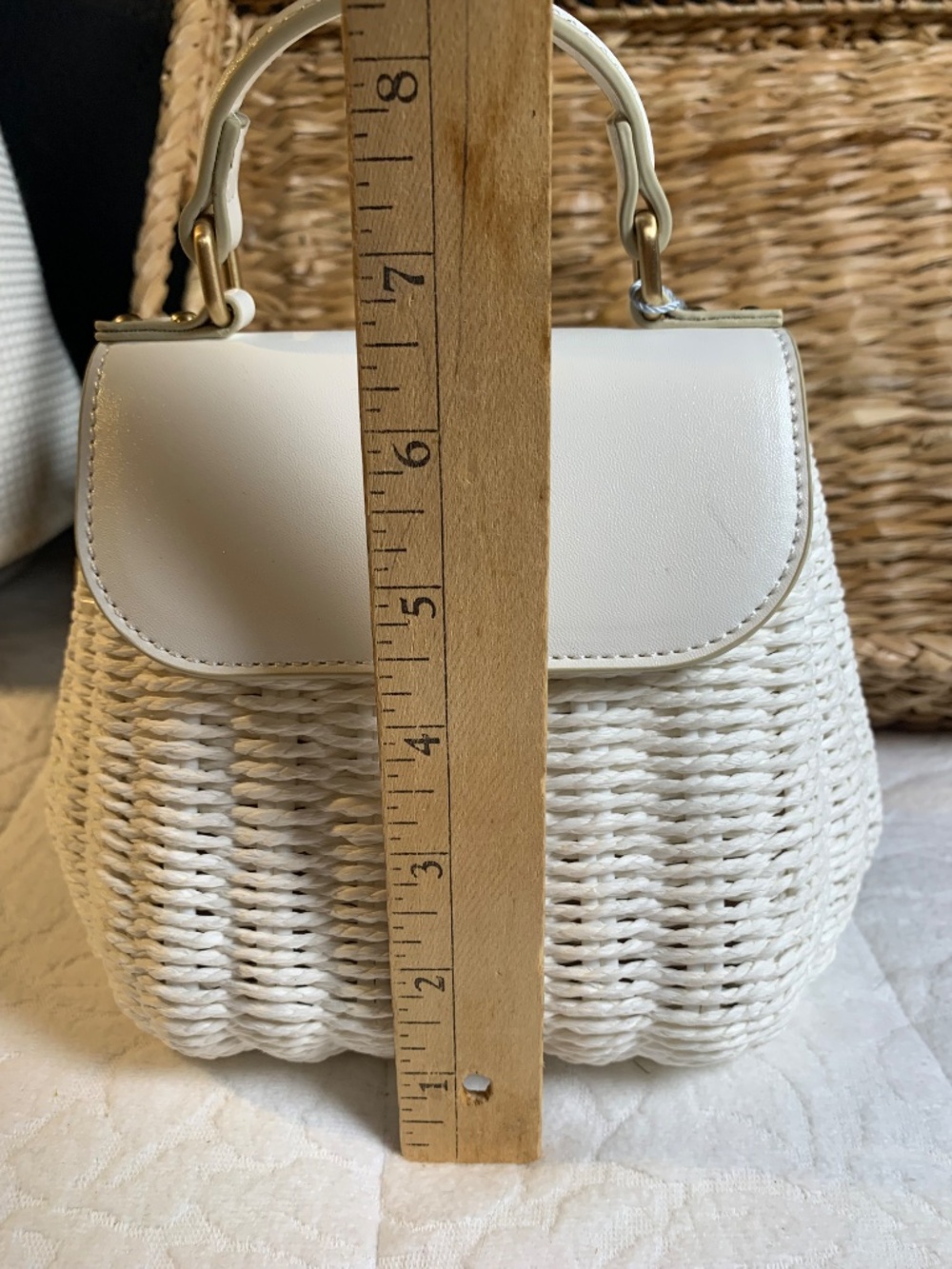 Antonio Melani white woven mini handbag/NWT cute and summery - Picture 14 of 16
